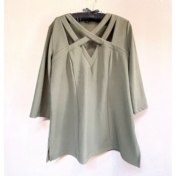 Boston Proper Womens 3/4 Sleeves Tunic Top Medium Criss-Cross Neck Cut-Out Green - Picture 1 of 8
